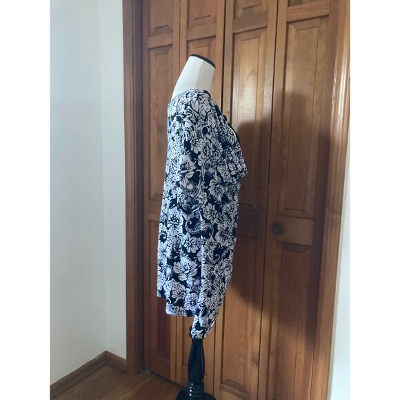 Susan Lawrence Black and White Stretch Pullover Top, Size 3X - Picture 3 of 8